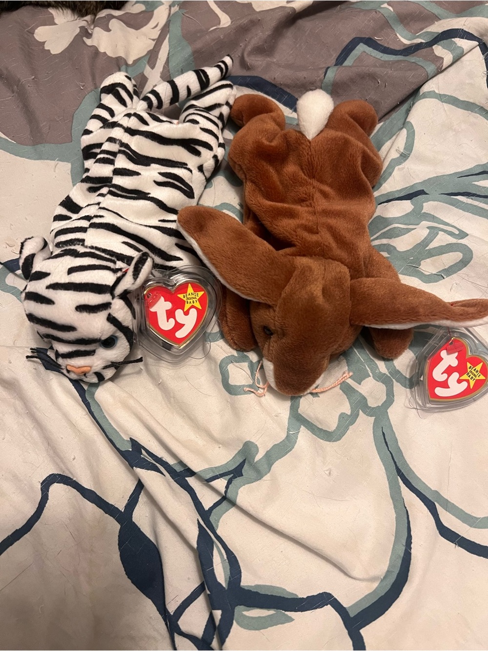 Ty Beanie Babies Tiger and Bunny Plush Duo - White/Black & Brown